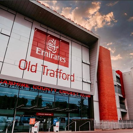 Bright & Modern 3 Bedroom Old Trafford Home Μάντσεστερ Εξωτερικό φωτογραφία